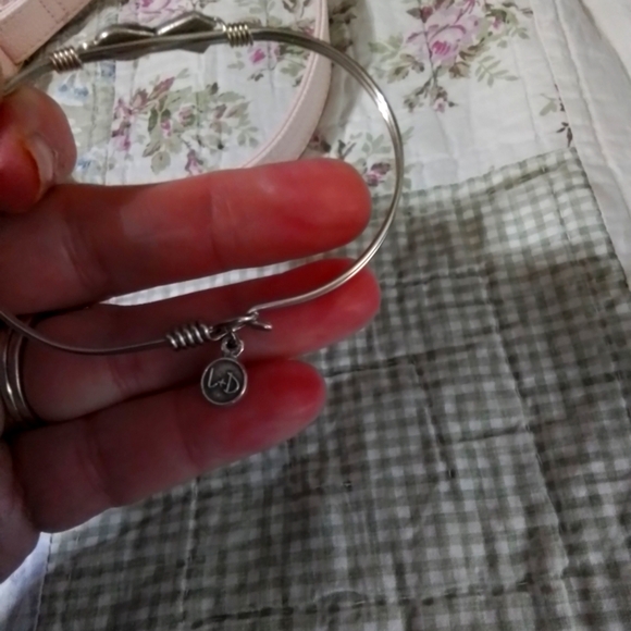 SET OF THREE LUCA & DANNI BREAST CANCER AWARENESS BRACELETS - Picture 8 of 9